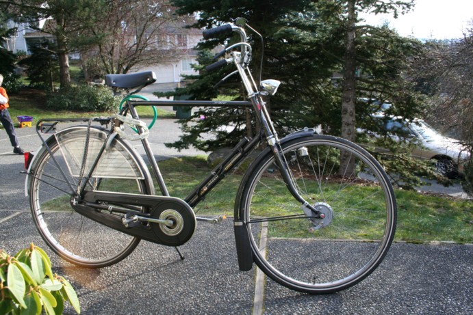 lightweight dutch bike